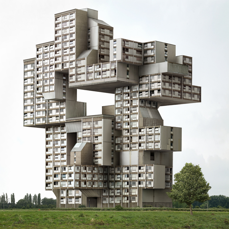 Illustration for article titled These Examples of Surrealist Architecture Will Make You Feel Dizzy